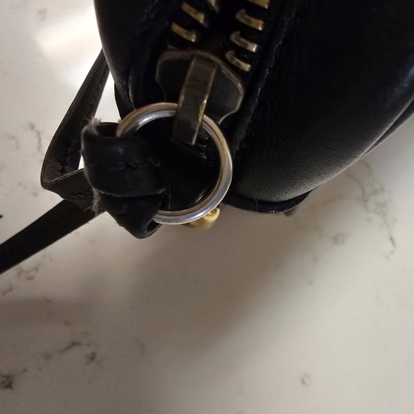 Gucci GG MARMONT SMALL SHOULDER BAG Authentic - Picture 8 of 9